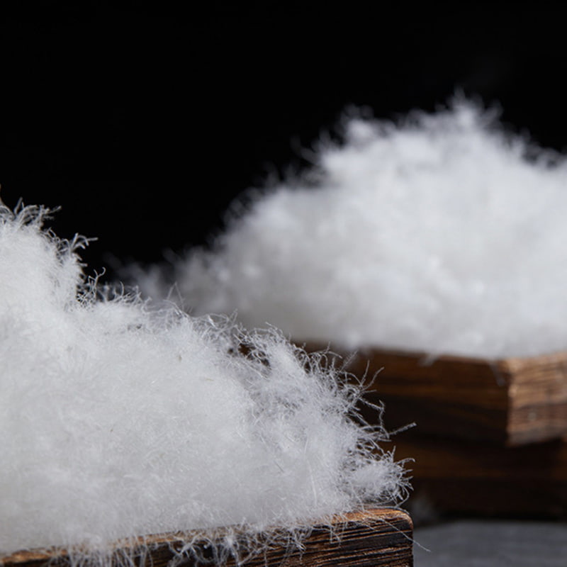 80 % weiße Gänsedaunen 80 % weiße Gänsedaunen